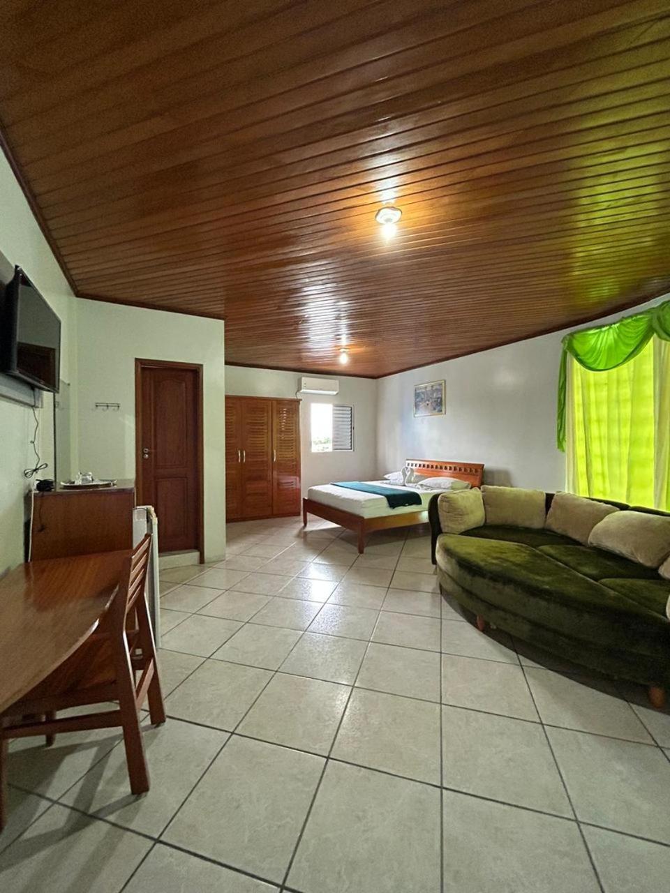 Swamy Hotel Cruzeiro do Sul  Quarto foto