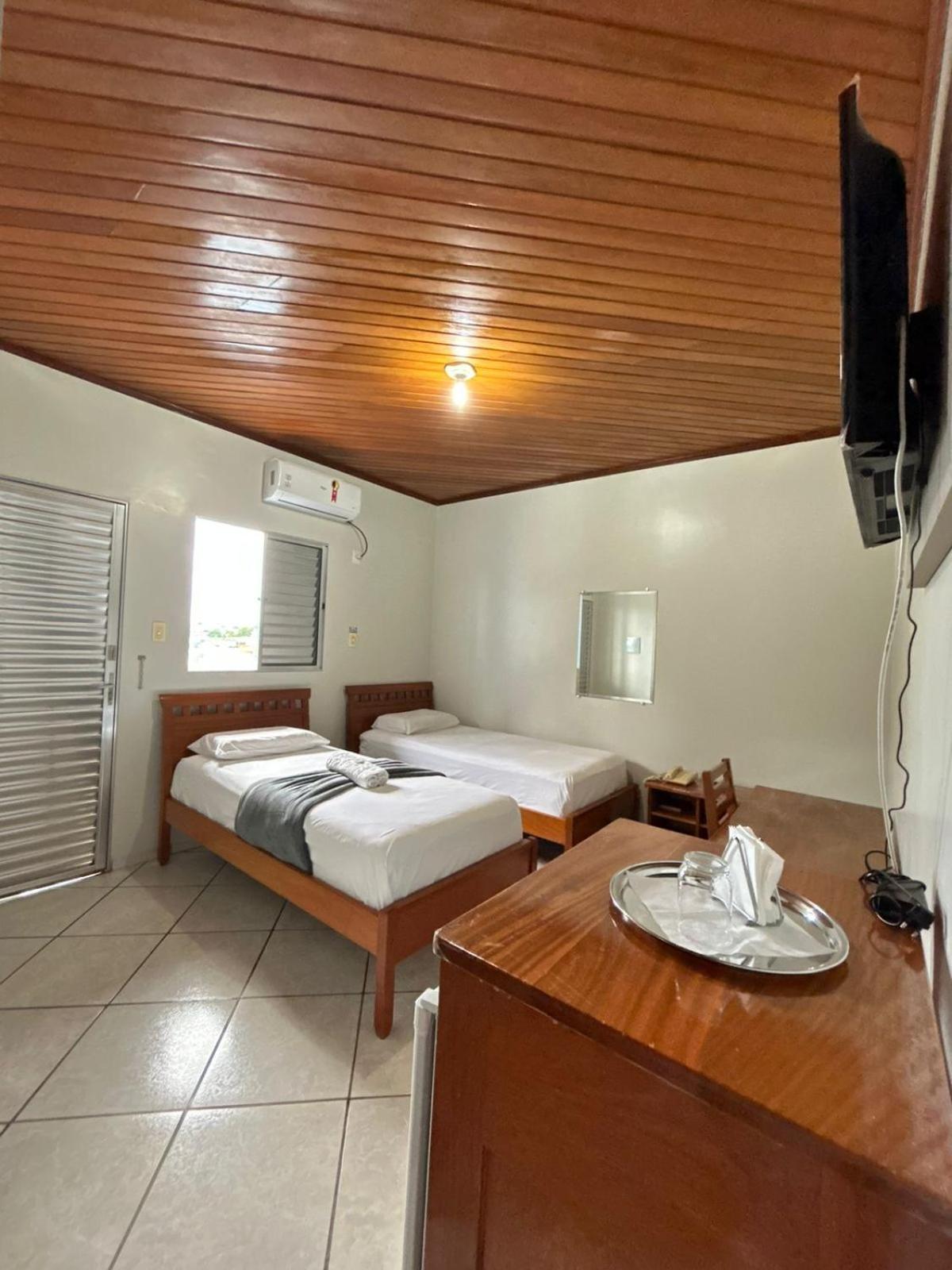 Swamy Hotel Cruzeiro do Sul  Quarto foto